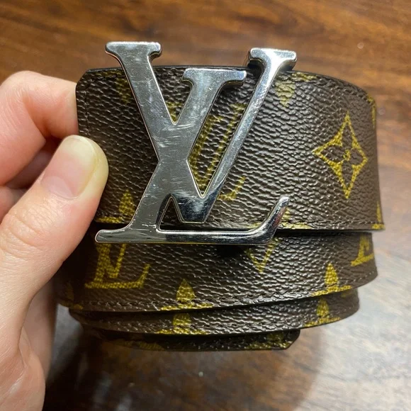 Louis Vuitton LV Initiales Reversible Belt / Men’s size 85